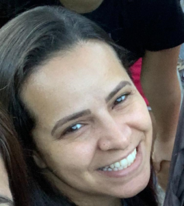 Dayane Moraes- Cuidadosa, competente e extremamente profissional.